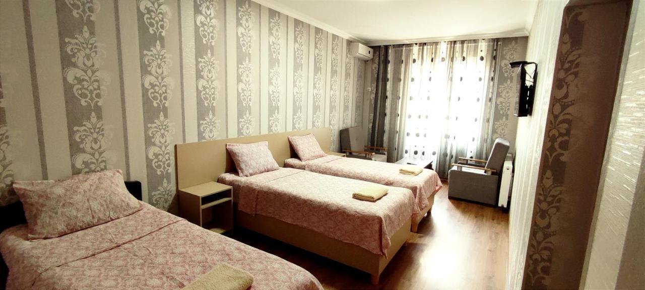 Hotel Venus ティビリシ エクステリア 写真