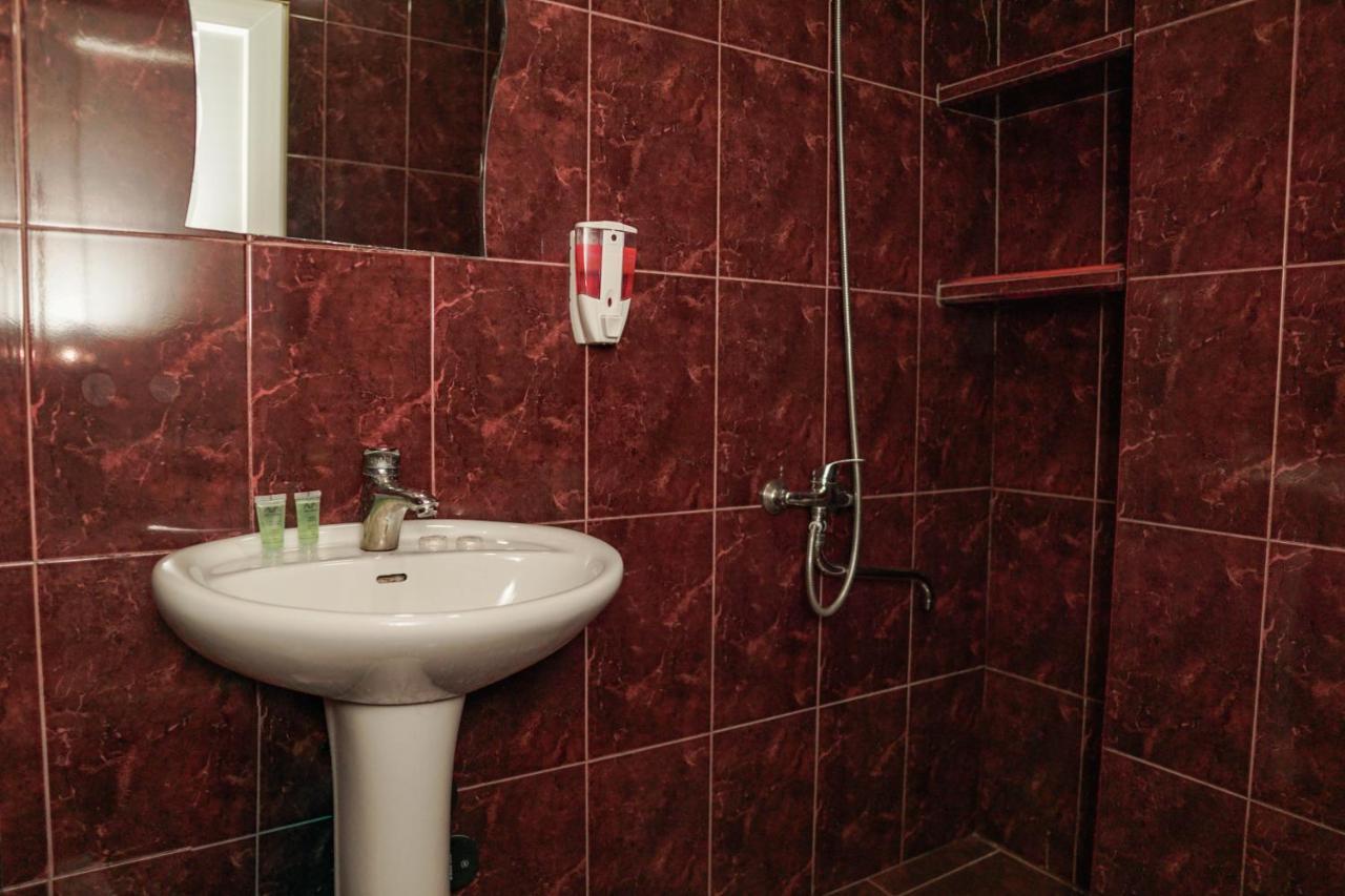 Hotel Venus ティビリシ エクステリア 写真